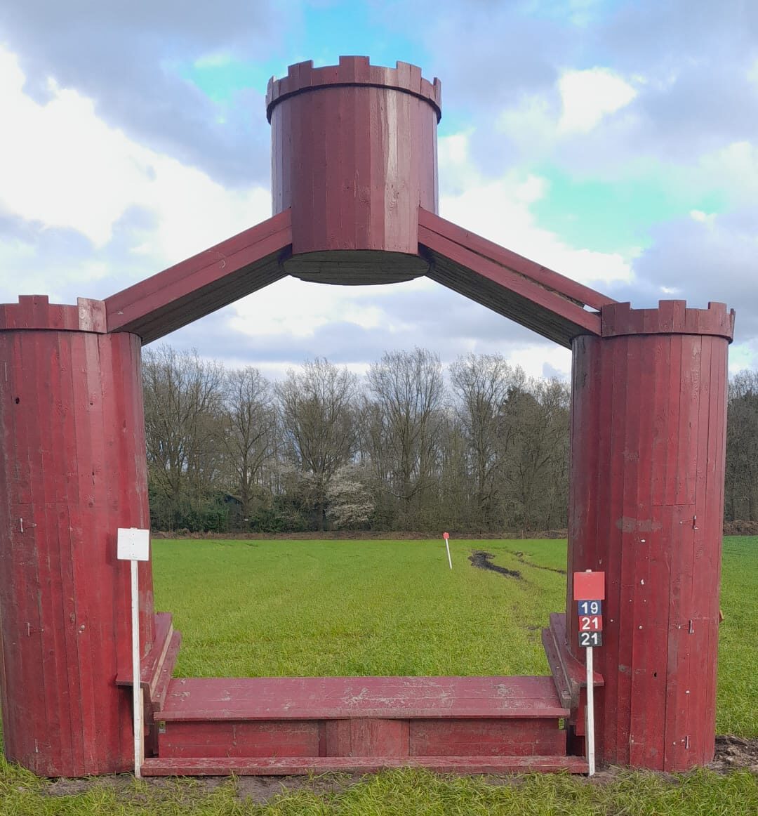 10. Hindernis oefencross